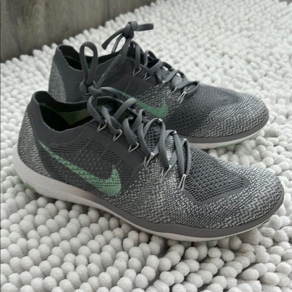 Nike Free Focus Flyknit 2 - Picture 3 of 5